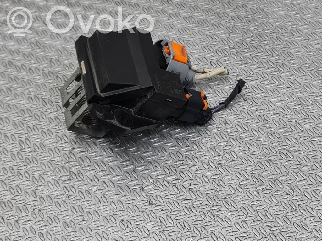 Rezystor / Opornik dmuchawy nawiewu   9662872380,30100201,141218