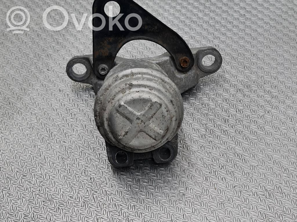 Volvo V60 Engine mount bracket 