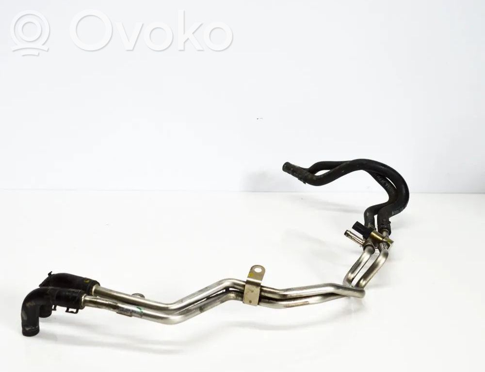 Audi A4 S4 B8 8K Listwa wtryskowa 