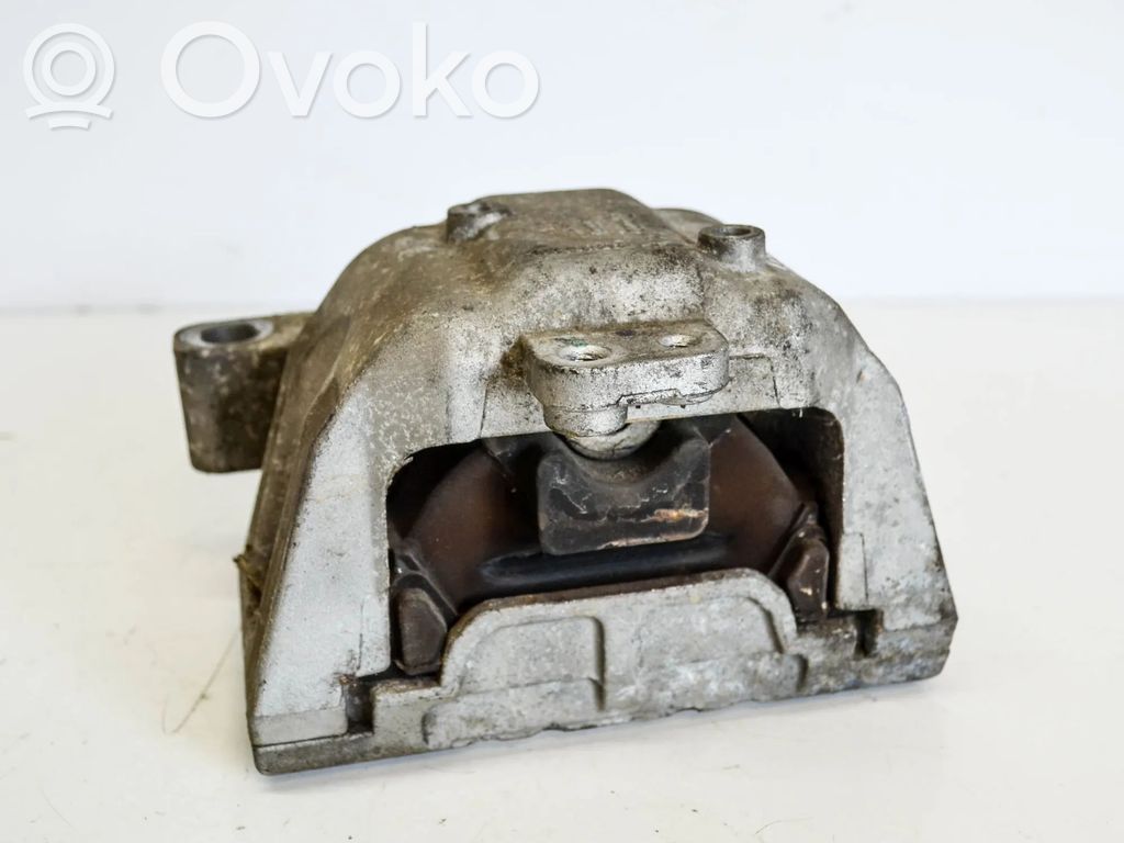 Engine mount bracket   1J0199262BE,1J0199262BE