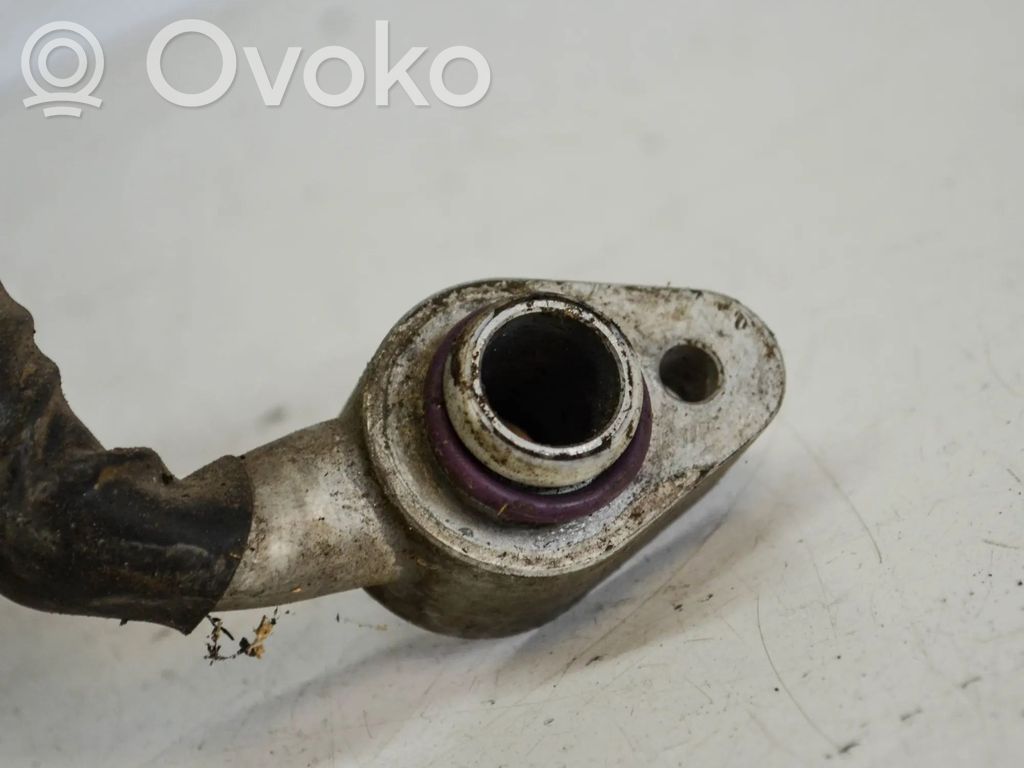 Audi A8 S8 D3 4E Ilmastointilaitteen putki (A/C) 
