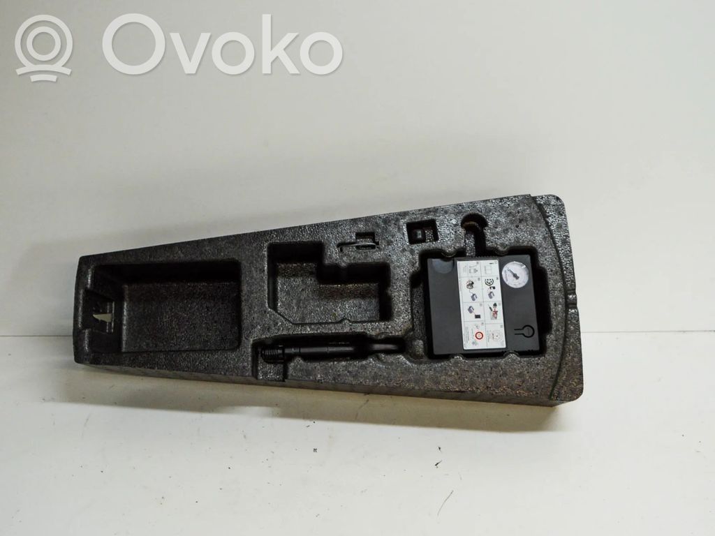 Seat Leon (5F) Otros elementos de revestimiento del maletero/compartimento de carga 