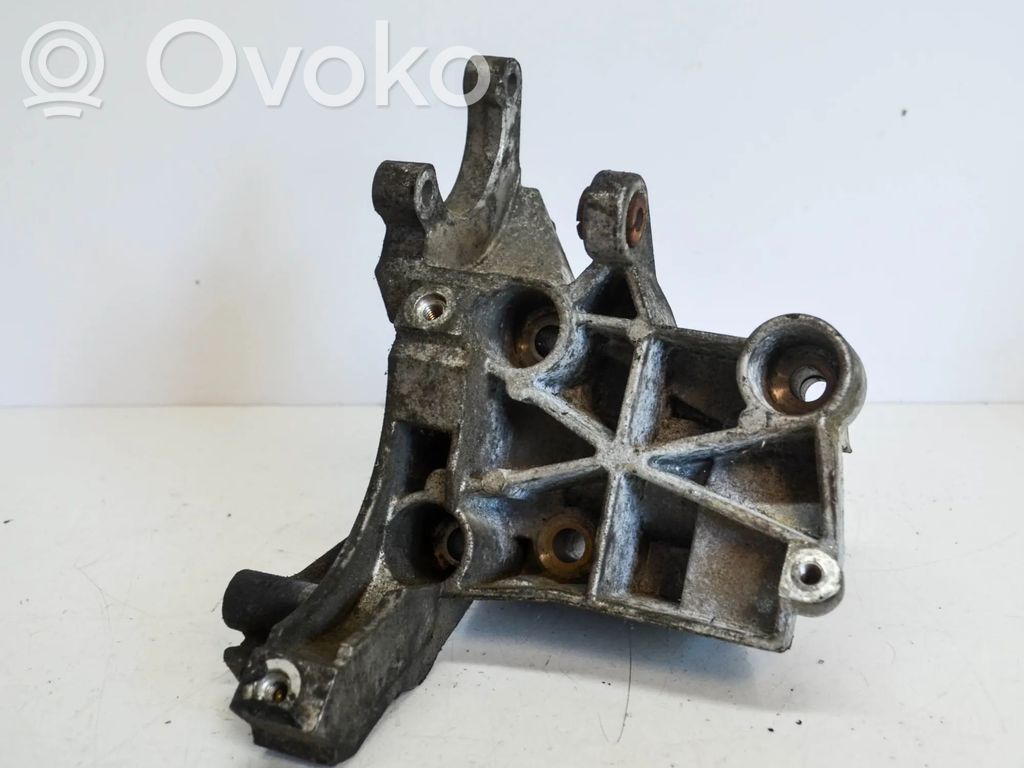 Muu moottoritilan osa   059145169AE,059145169AE