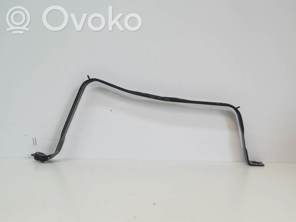 Audi Q5 SQ5 FY Uchwyt / Mocowanie zbiornika paliwa 