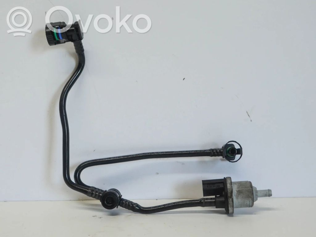 Audi A4 S4 B9 8W Manguera/tubo de toma de aire 