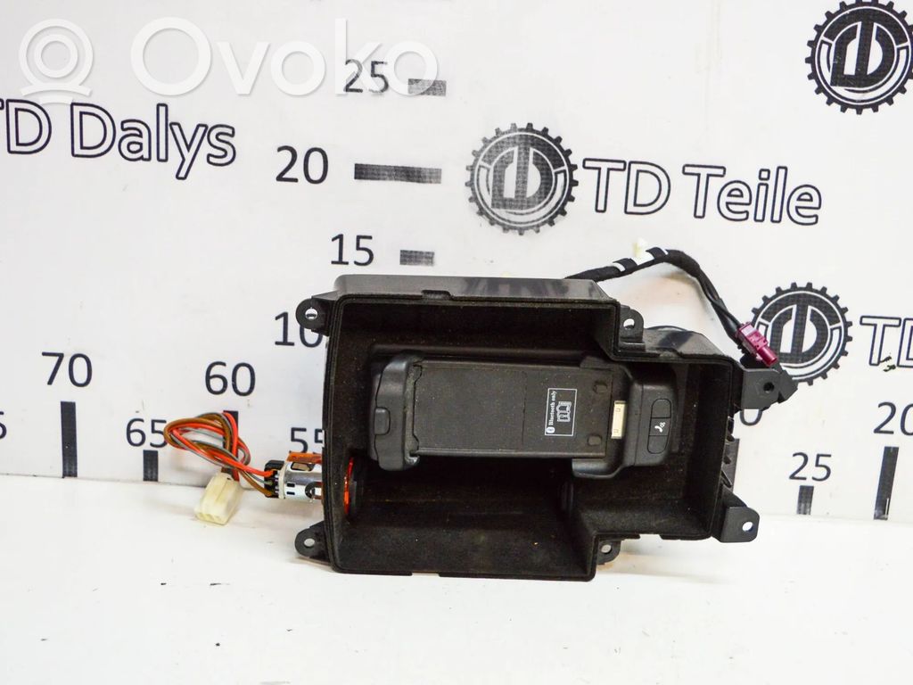 Audi A5 8T 8F Sonstige Geräte 