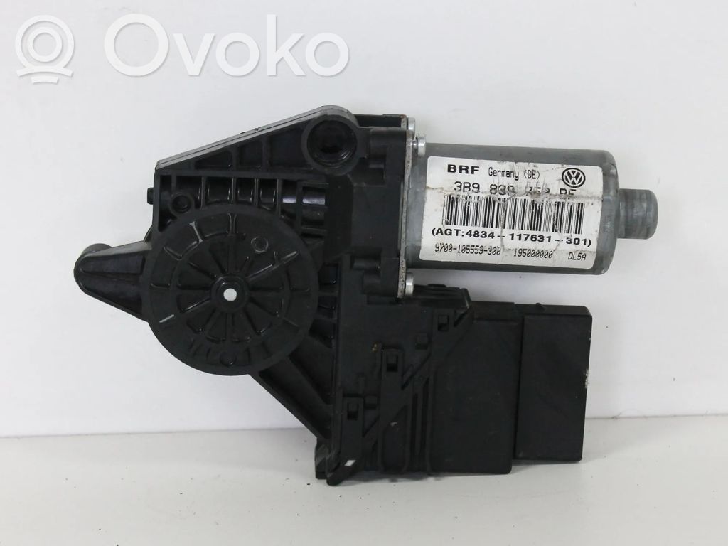 Volkswagen PASSAT B5 Silniczek podnoszenia szyby drzwi tylnych 