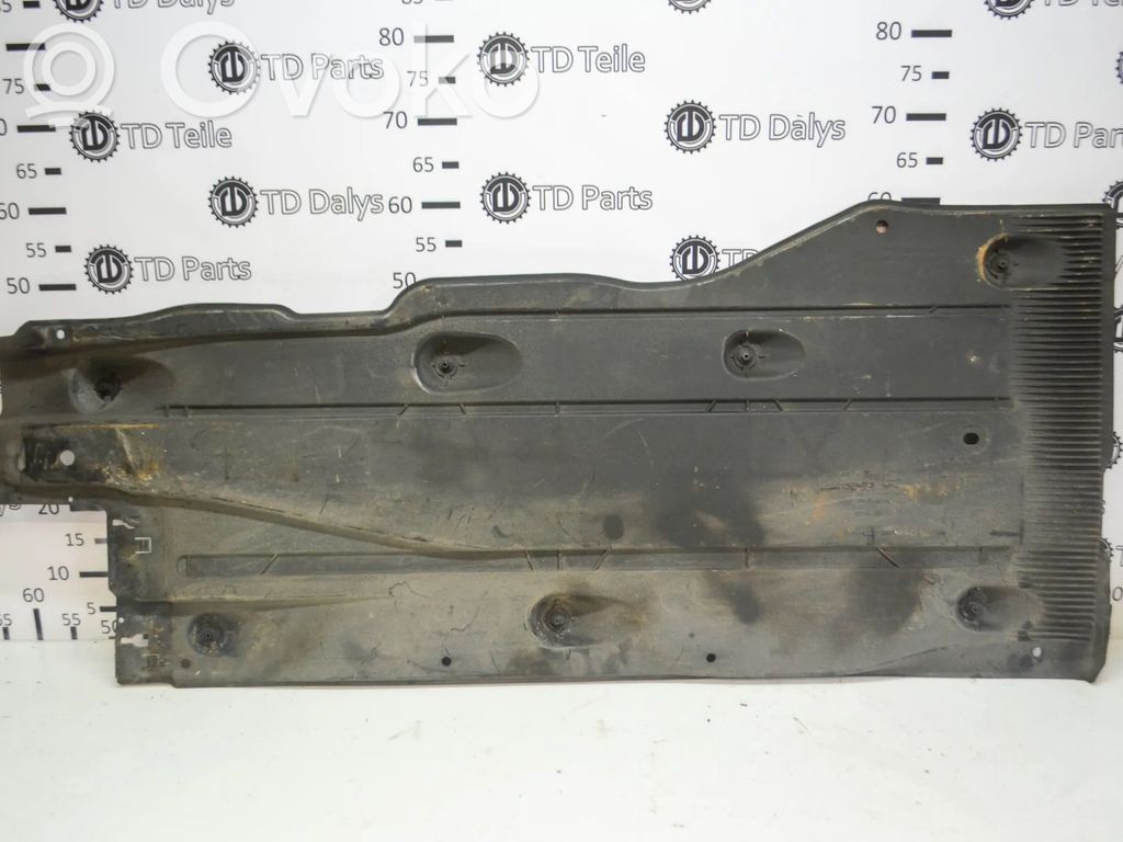 Osłona boczna podwozia   5Q0825202M