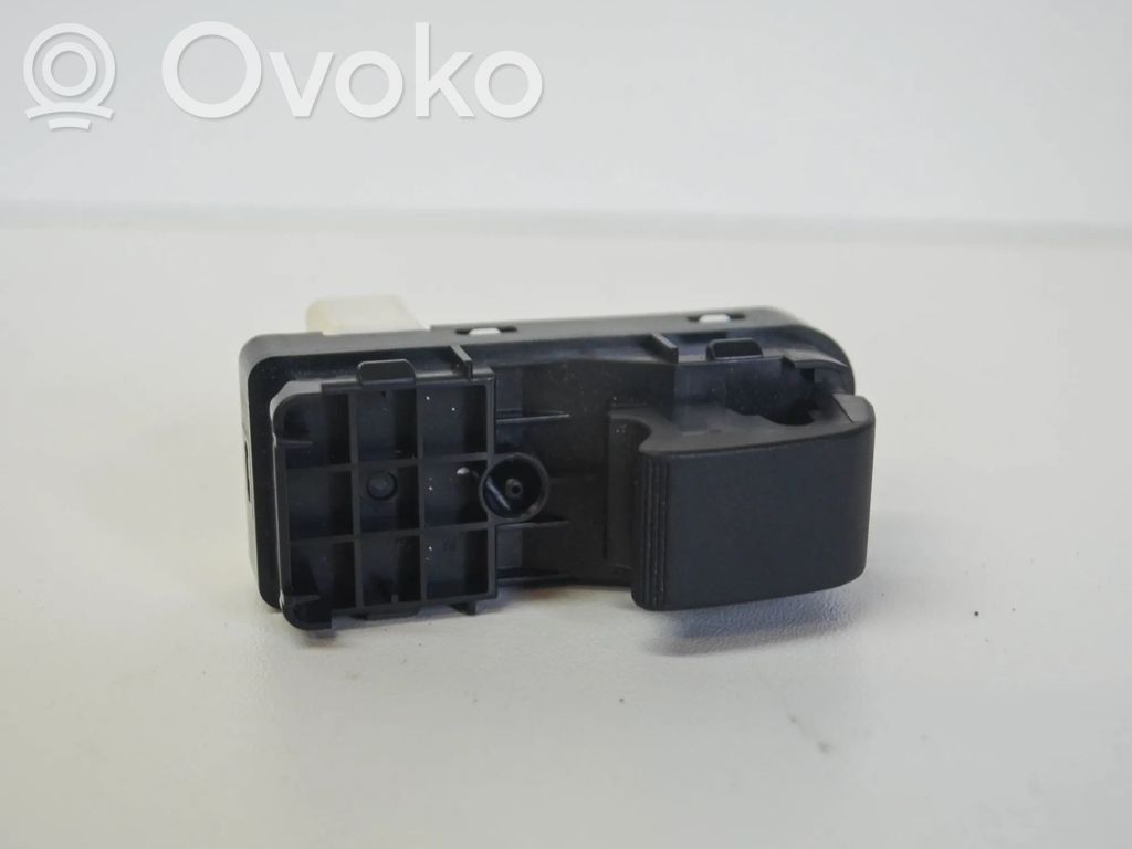 Mazda 3 II Electric window control switch 