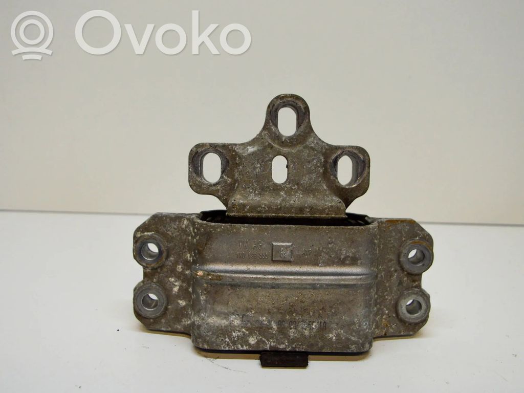 Volkswagen Eos Engine mount bracket 
