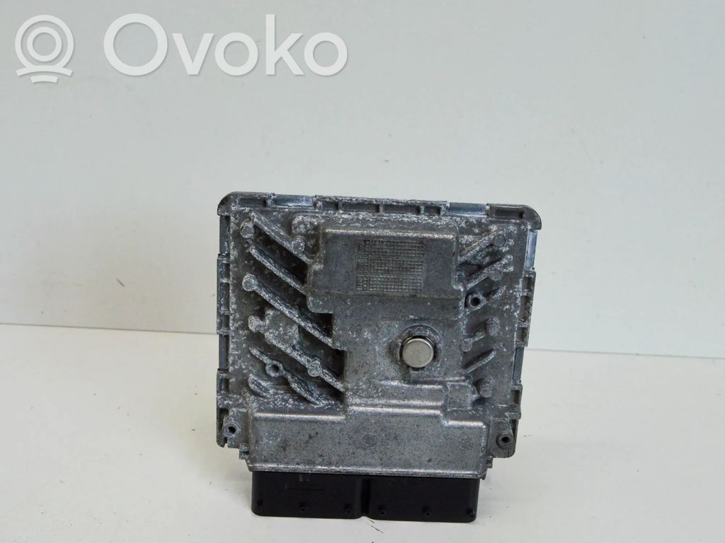 Audi A4 S4 B9 8W Unidad de control/módulo del motor 