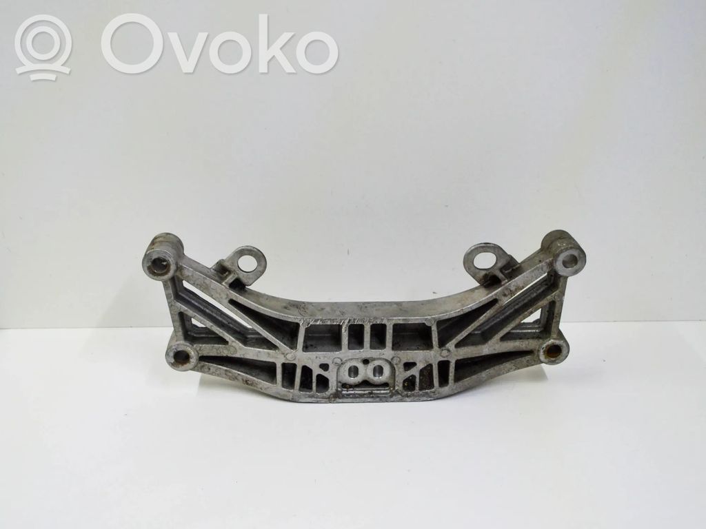 Dodge Challenger Gearbox mounting bracket 