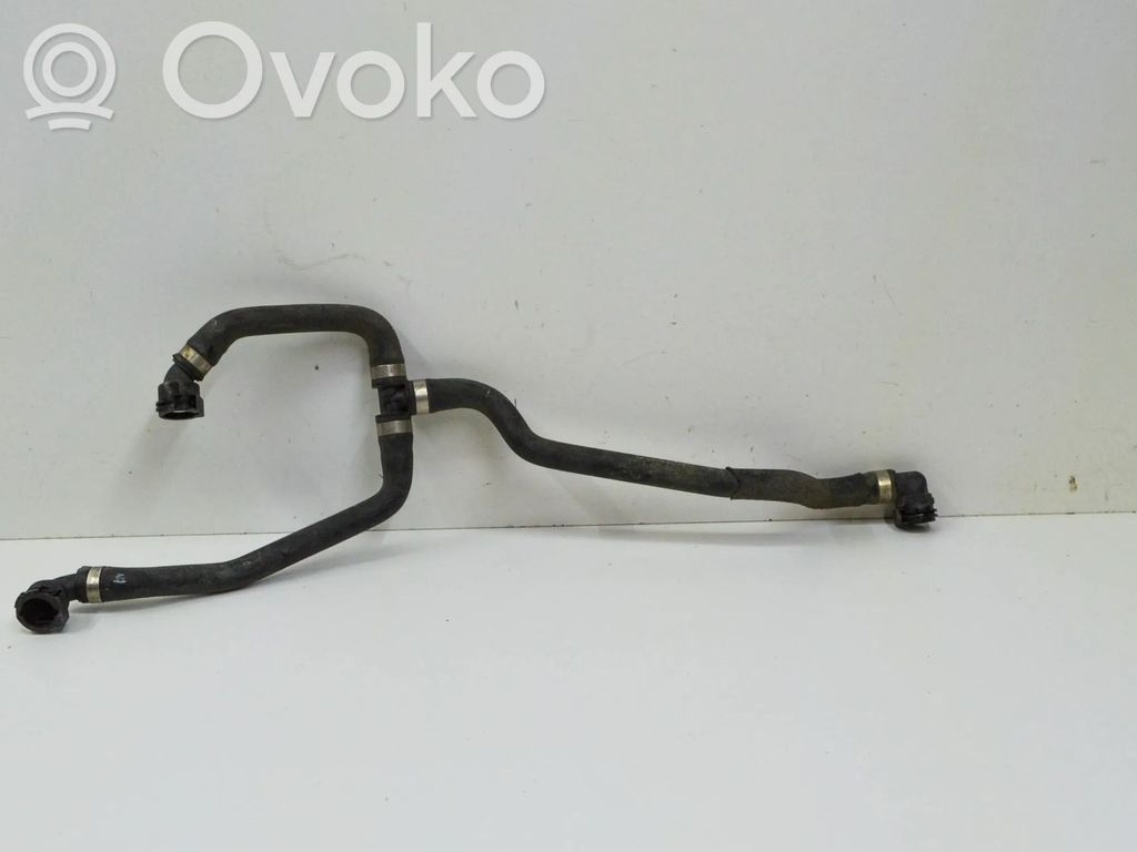 BMW 5 G30 G31 G38 Conductă/furtun lichid de răcire motor 