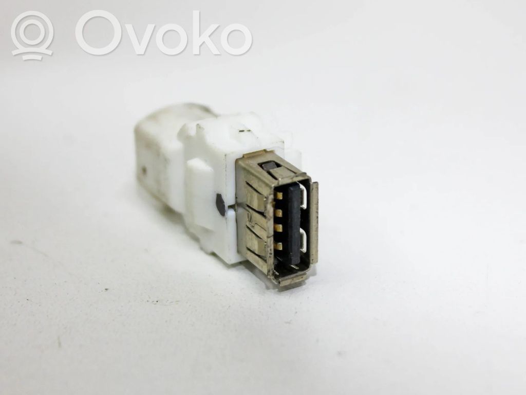 BMW X2 F39 Enchufe conector USB 
