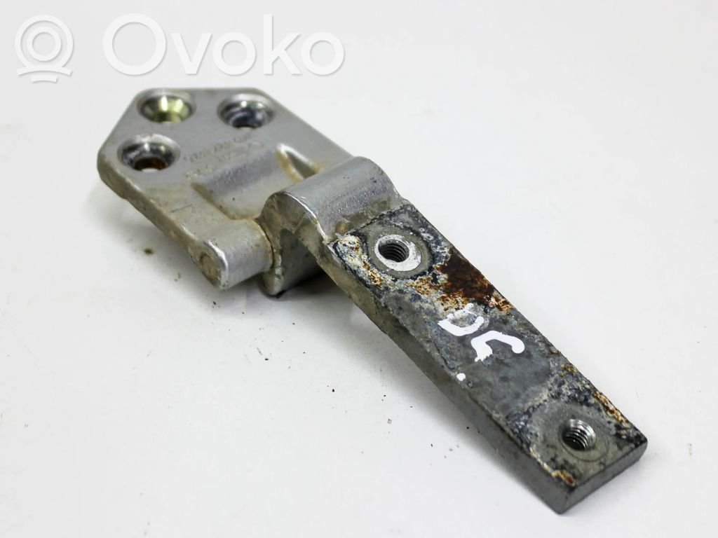 Tailgate/trunk/boot hinge   2K0827152C