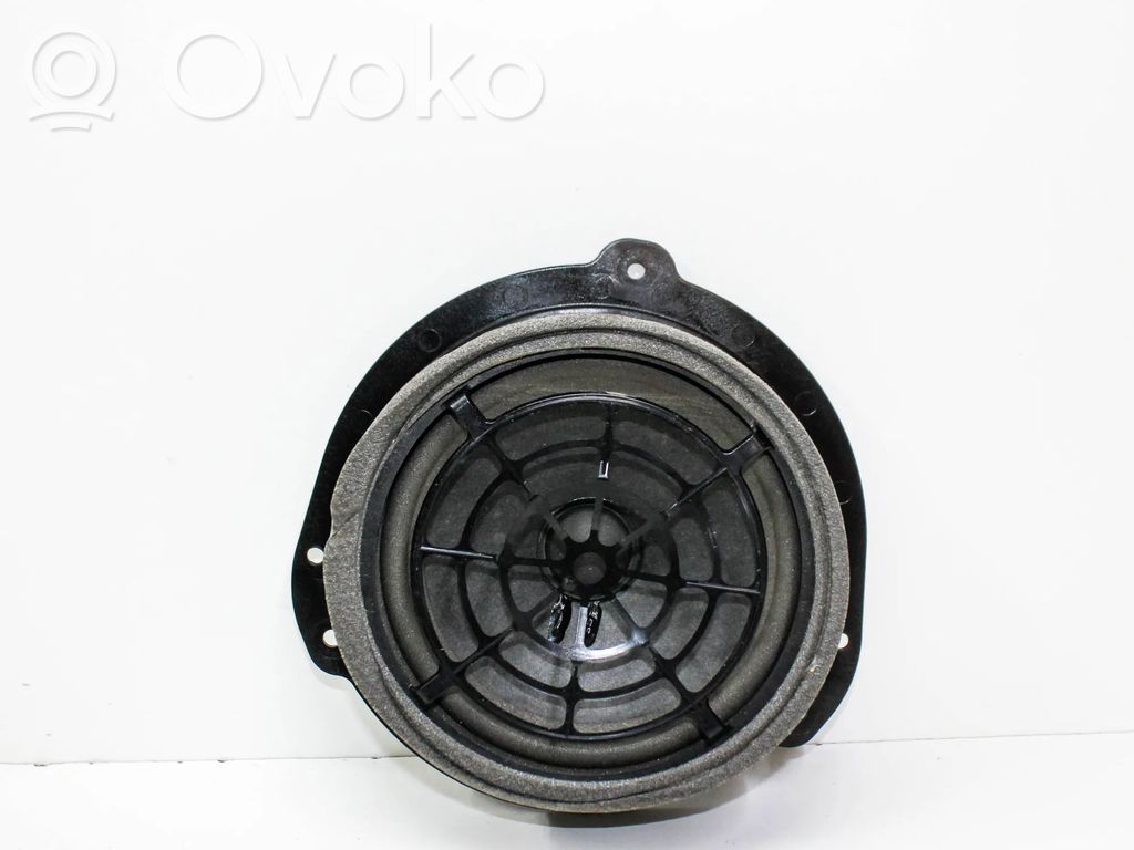 Audi A4 S4 B9 8W Głośnik drzwi tylnych 
