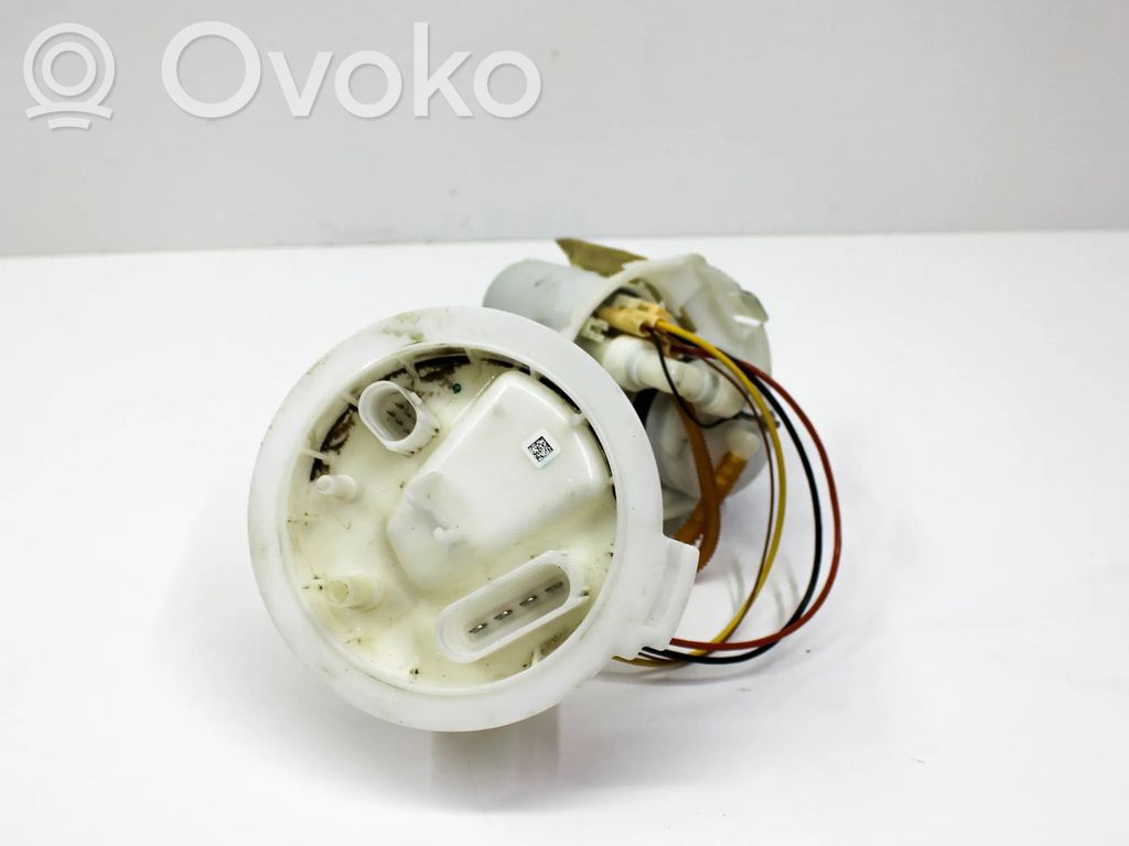 Bomba interna de combustible   8W0919087J