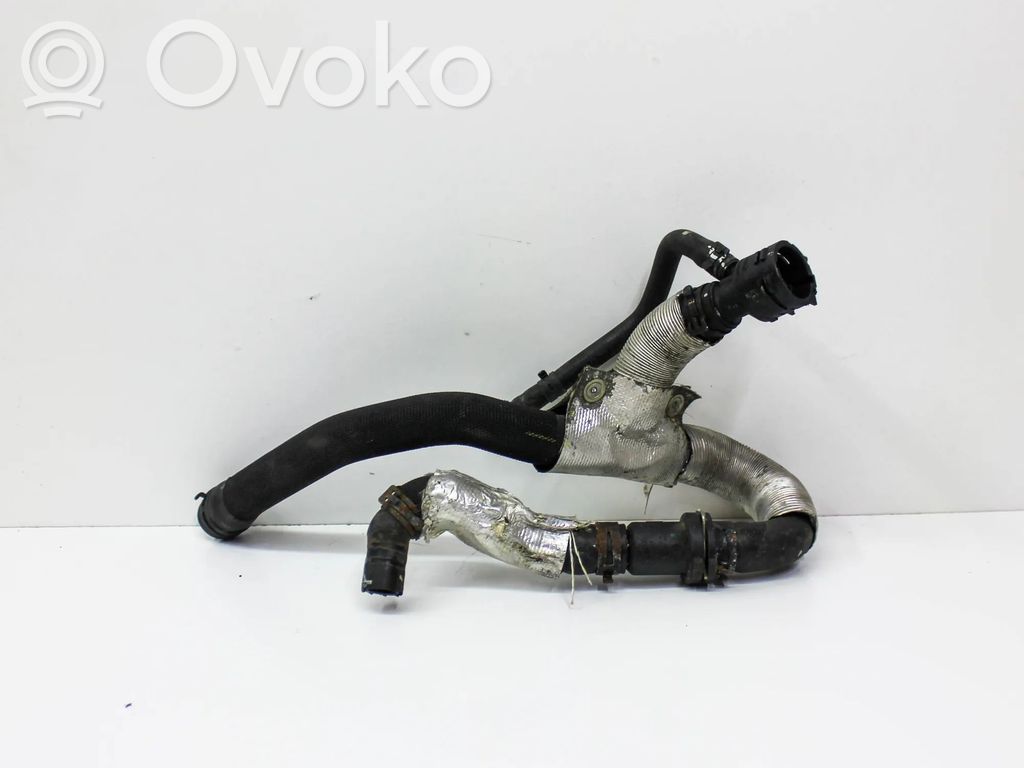 Volkswagen Jetta VI Engine coolant pipe/hose 