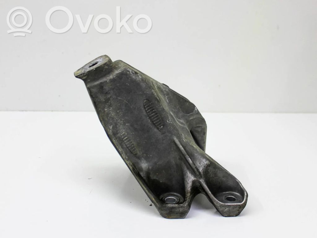 Audi A5 Sportback 8TA Engine mounting bracket 