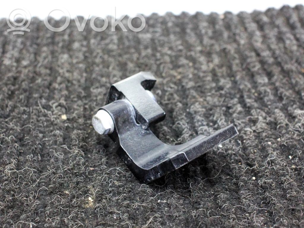 Alfa Romeo Giulia Front door upper hinge 
