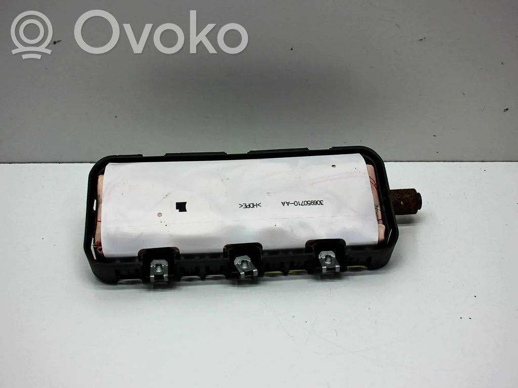 Porsche Cayenne (92A) Polviturvatyyny 