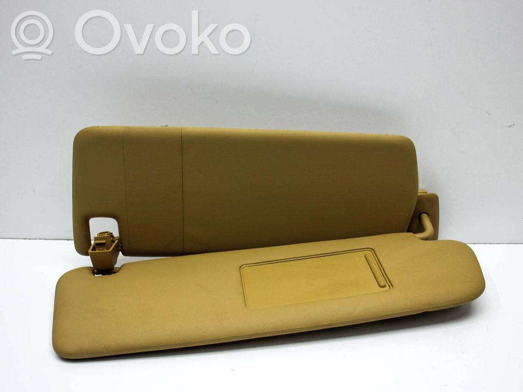 Osłona przeciwsłoneczna   7PP010681D