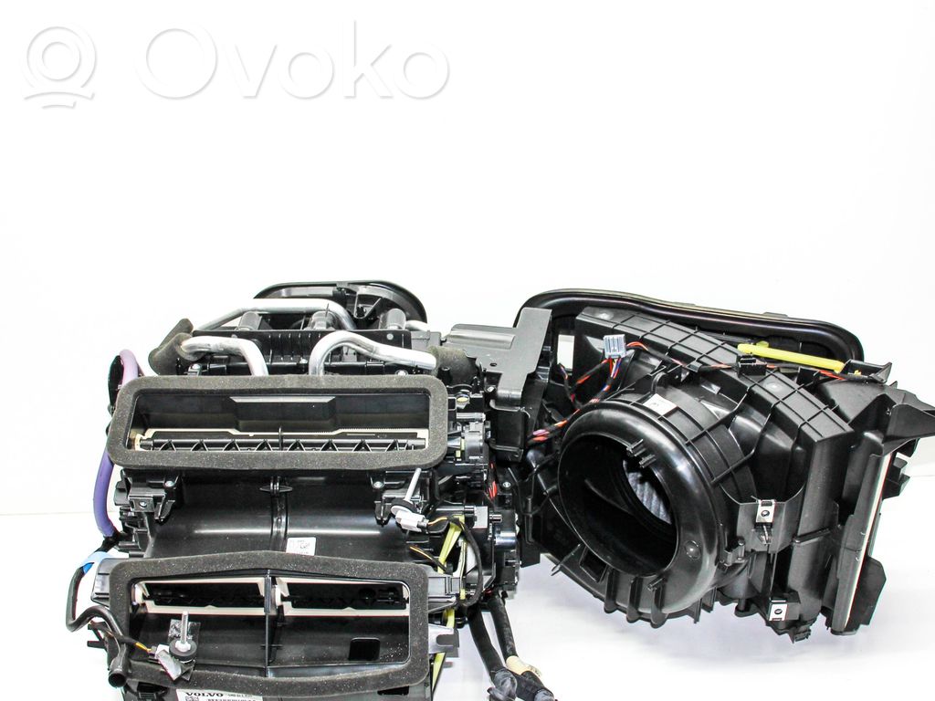 Volvo V60 Nagrzewnica / Komplet 