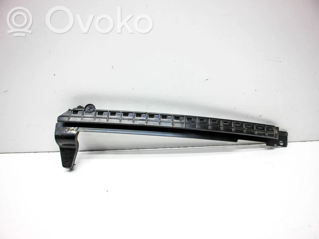 Audi Q3 F3 Cornice del finestrino/vetro della portiera posteriore