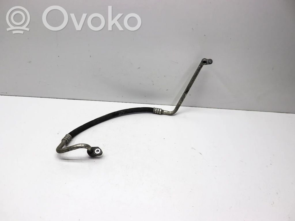Mercedes-Benz CLA C117 X117 W117 Ilmastointilaitteen putki (A/C)