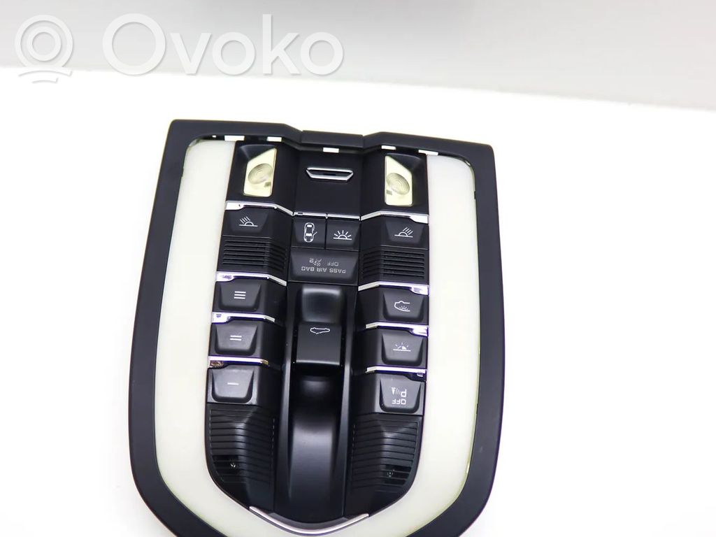 Porsche Cayenne (92A) Etuistuimen valo