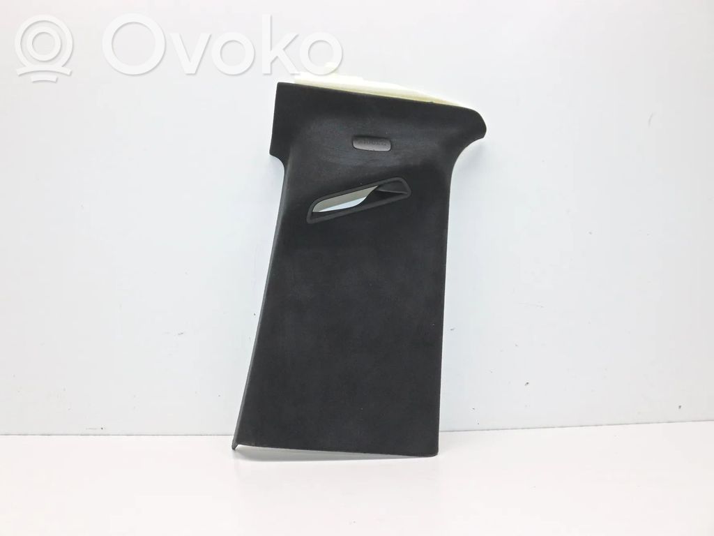 Osłona środkowa słupka / C   A4636908700,A4636908900