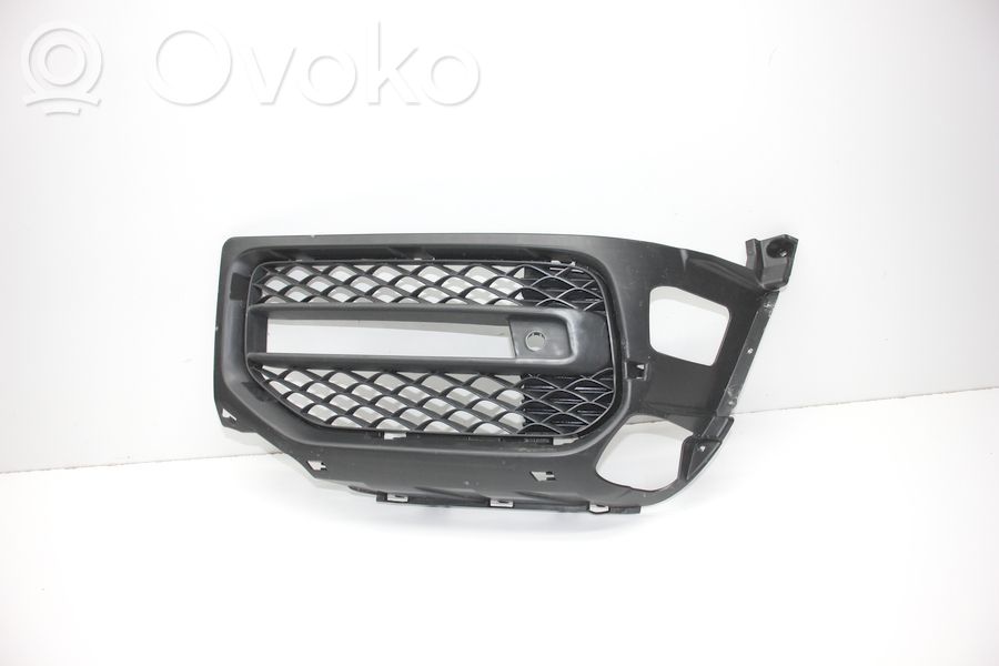 Atrapa chłodnicy / Grill   A4638857501,A46388577801