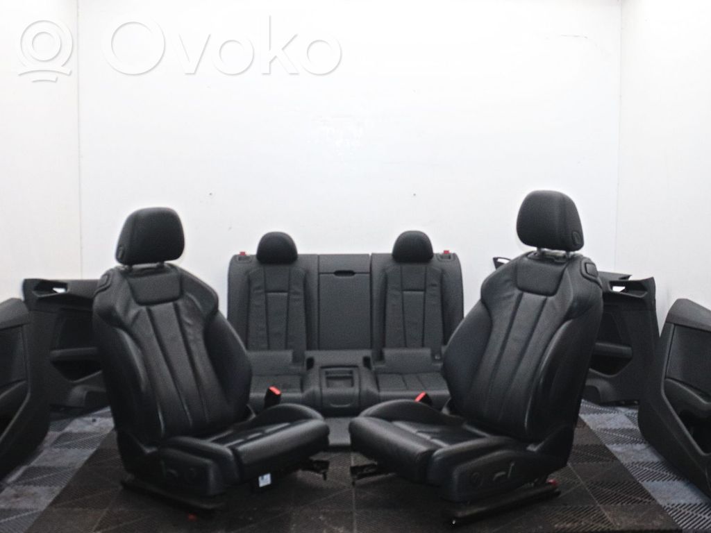 Kit siège   8W6881105AD,8W6867388,8W6867177,8W6867178