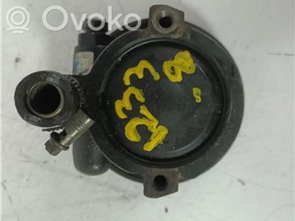 Peugeot 406 Power steering pump 