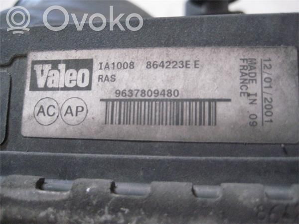 Peugeot 406 Interkūlerio radiatorius 