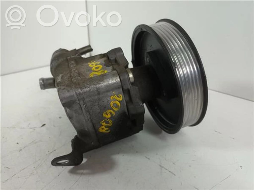 BMW X3 E83 Power steering pump 