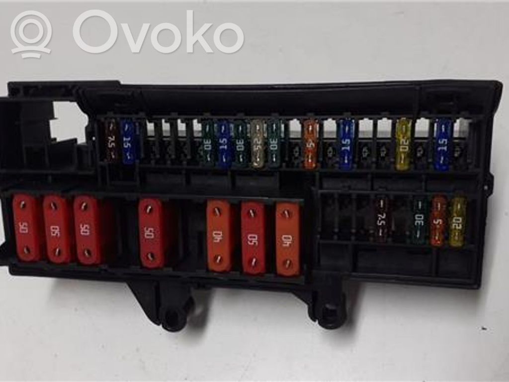 BMW 7 E65 E66 Sulakemoduuli 