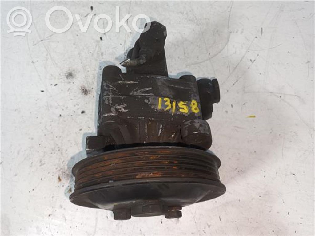 BMW 3 E36 Power steering pump 