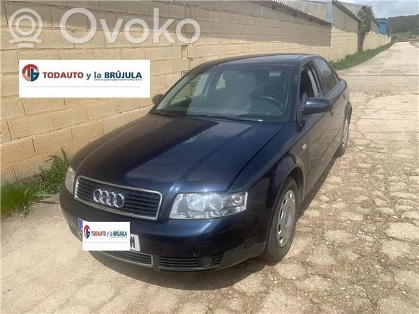 Audi A4 S4 B6 8E 8H Skraplacz / Chłodnica klimatyzacji 