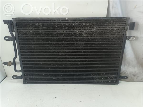 Audi A4 S4 B6 8E 8H Skraplacz / Chłodnica klimatyzacji 