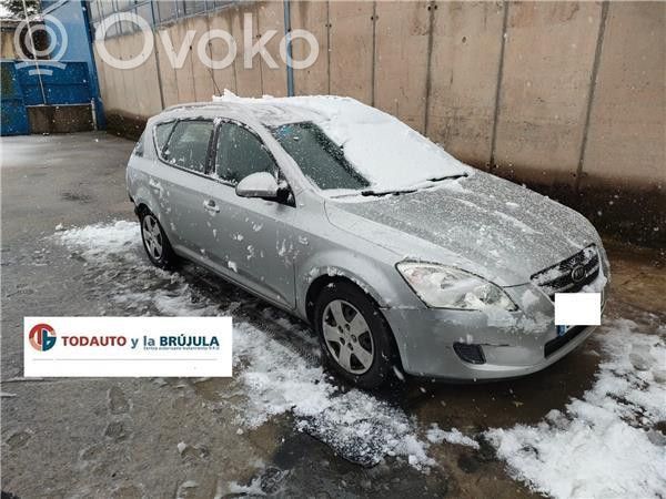 KIA Ceed Meccanismo di sollevamento del finestrino anteriore senza motorino