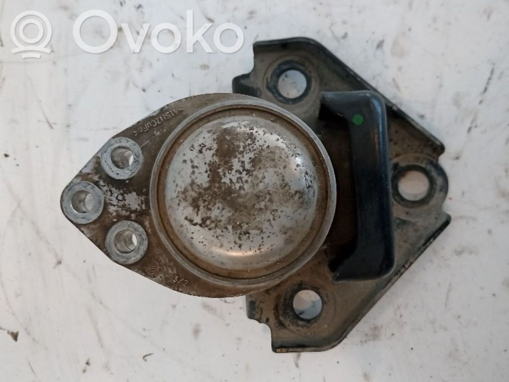 Ford Fiesta Engine mounting bracket 