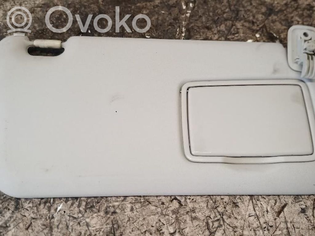 Mazda 2 Skydelis nuo saulės 