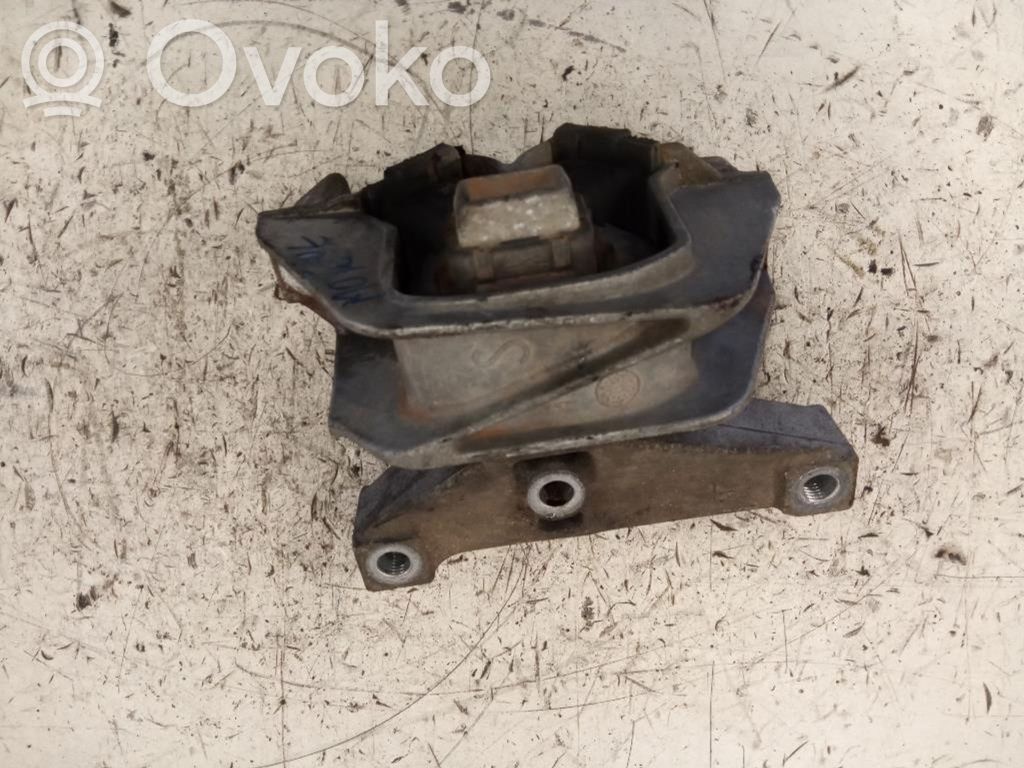 Citroen C3 Variklio tvirtinimo kronšteinas 