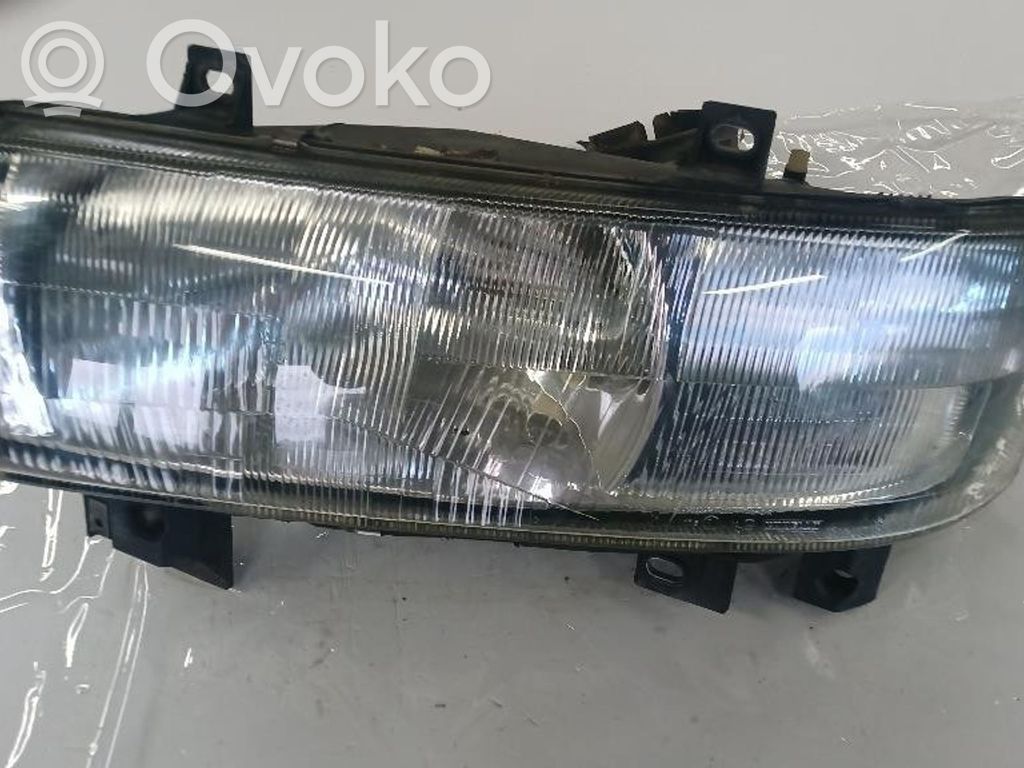 Renault Master II Headlight/headlamp 