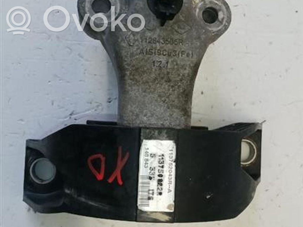 Renault Clio IV Engine mounting bracket 