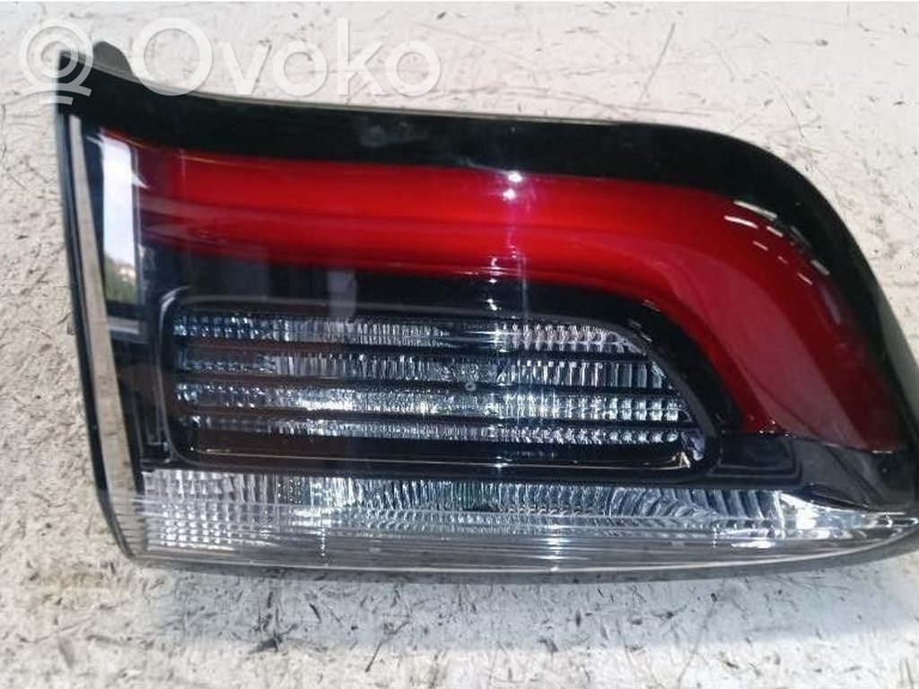 Jeep Compass Takaluukun takavalot 
