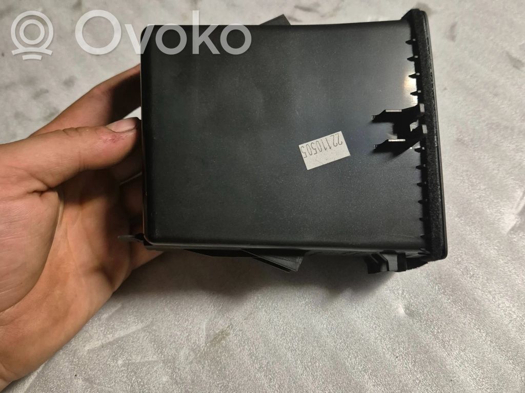Compartimiento/consola central del panel   30722445
