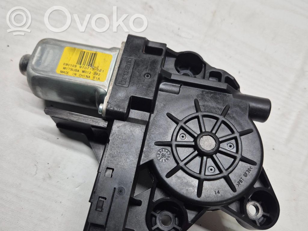 Volvo V70 Silniczek podnoszenia szyby drzwi tylnych 