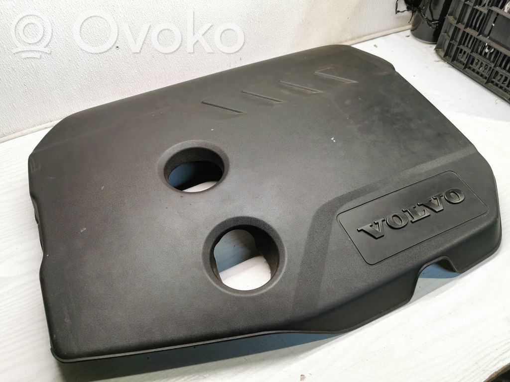 Volvo C30 Engine cover (trim) 